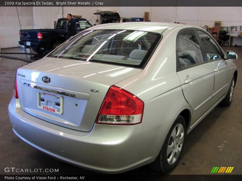 Bright Silver Metallic / Gray 2009 Kia Spectra EX Sedan