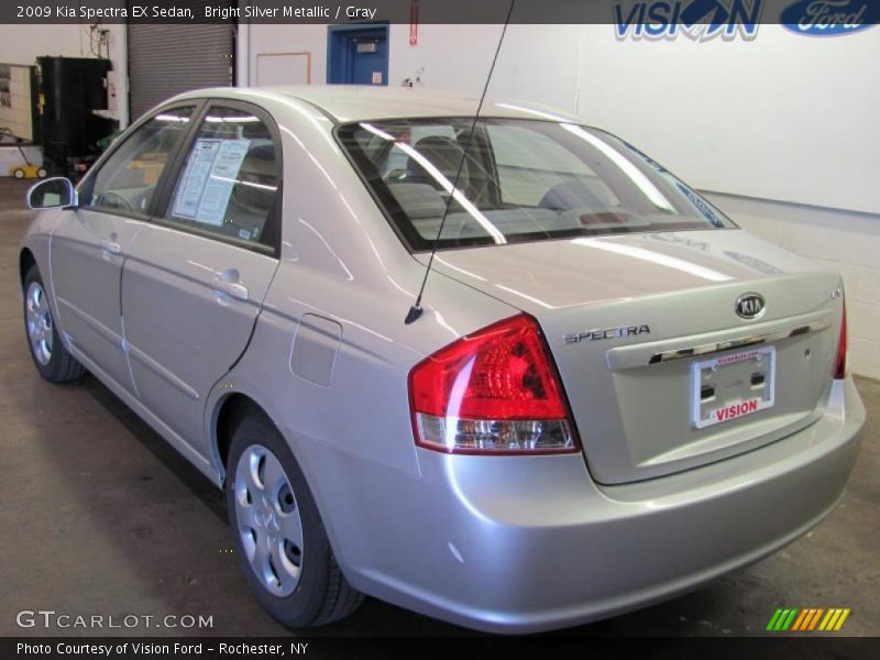 Bright Silver Metallic / Gray 2009 Kia Spectra EX Sedan