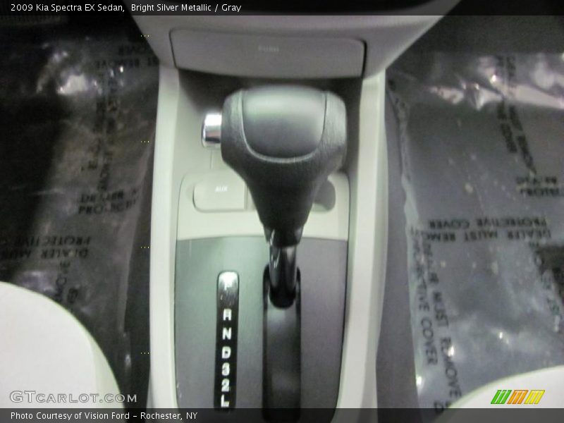 Bright Silver Metallic / Gray 2009 Kia Spectra EX Sedan
