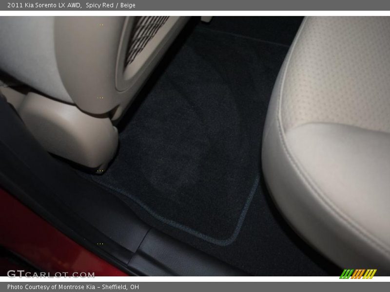 Spicy Red / Beige 2011 Kia Sorento LX AWD