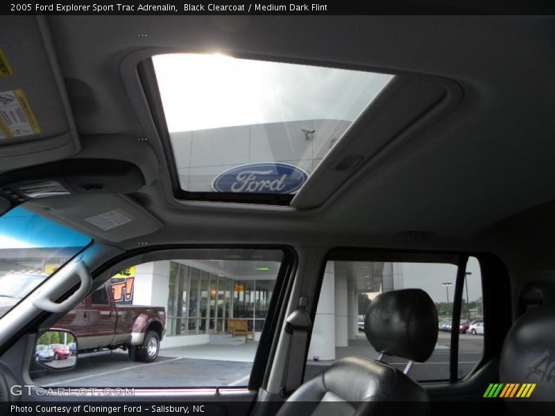 Black Clearcoat / Medium Dark Flint 2005 Ford Explorer Sport Trac Adrenalin