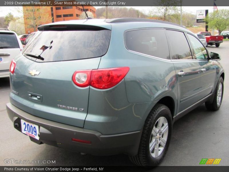 Silver Moss Metallic / Dark Gray/Light Gray 2009 Chevrolet Traverse LT
