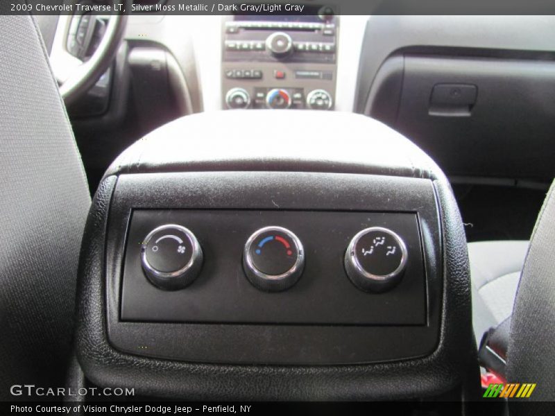 Silver Moss Metallic / Dark Gray/Light Gray 2009 Chevrolet Traverse LT