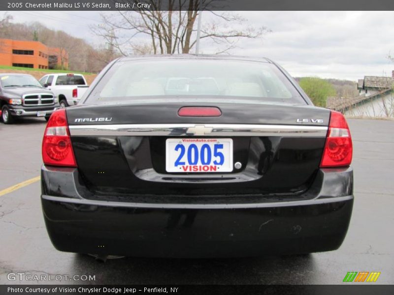 Black / Gray 2005 Chevrolet Malibu LS V6 Sedan