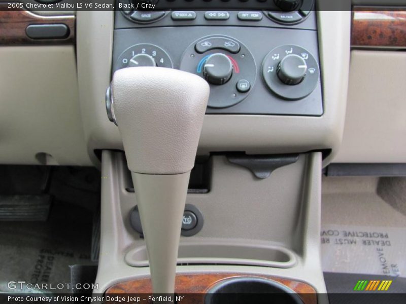 Black / Gray 2005 Chevrolet Malibu LS V6 Sedan