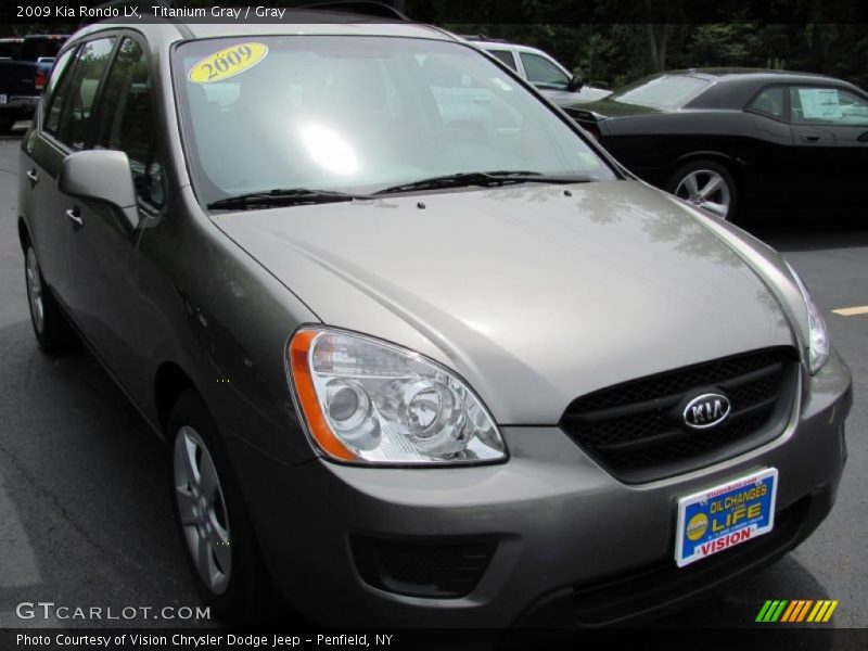 Titanium Gray / Gray 2009 Kia Rondo LX