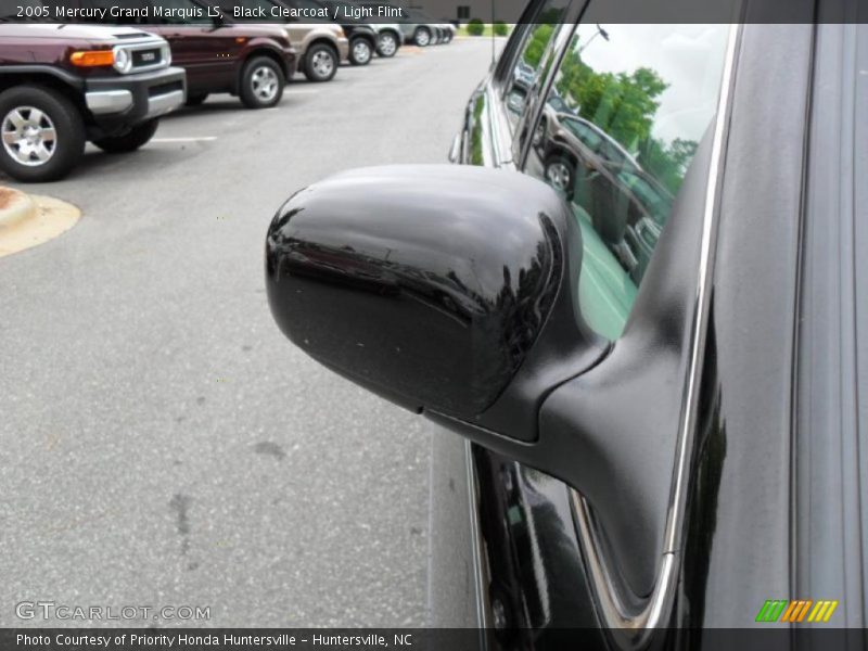 Black Clearcoat / Light Flint 2005 Mercury Grand Marquis LS