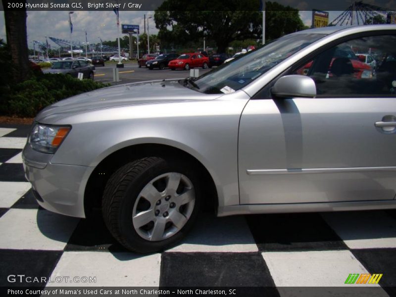 Bright Silver / Gray 2009 Hyundai Sonata GLS