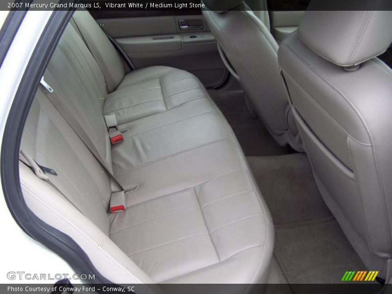 Vibrant White / Medium Light Stone 2007 Mercury Grand Marquis LS
