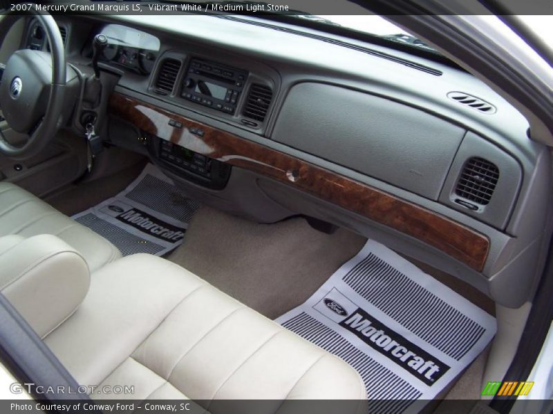 Vibrant White / Medium Light Stone 2007 Mercury Grand Marquis LS
