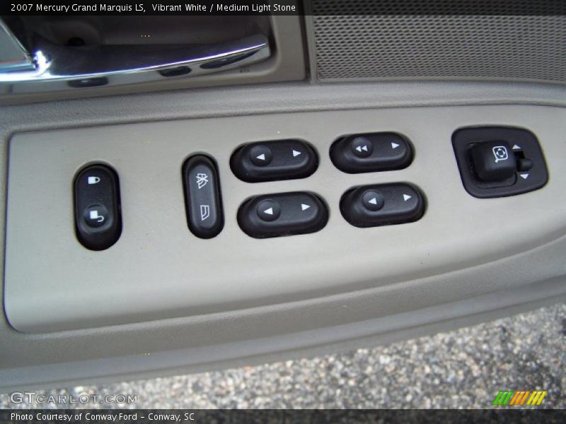 Vibrant White / Medium Light Stone 2007 Mercury Grand Marquis LS