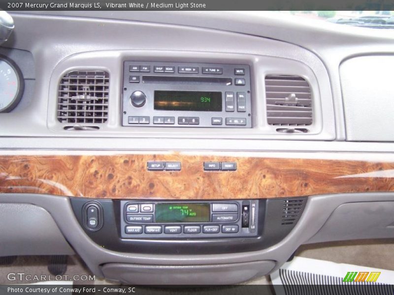 Vibrant White / Medium Light Stone 2007 Mercury Grand Marquis LS