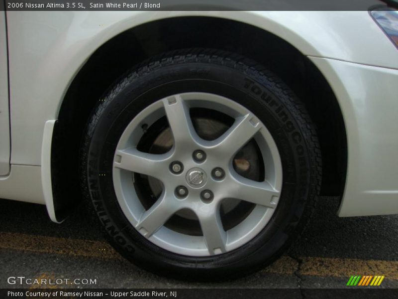 Satin White Pearl / Blond 2006 Nissan Altima 3.5 SL