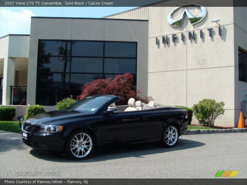 Solid Black / Calcite Cream 2007 Volvo C70 T5 Convertible