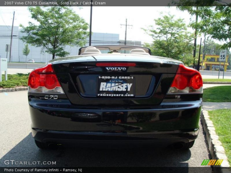 Solid Black / Calcite Cream 2007 Volvo C70 T5 Convertible