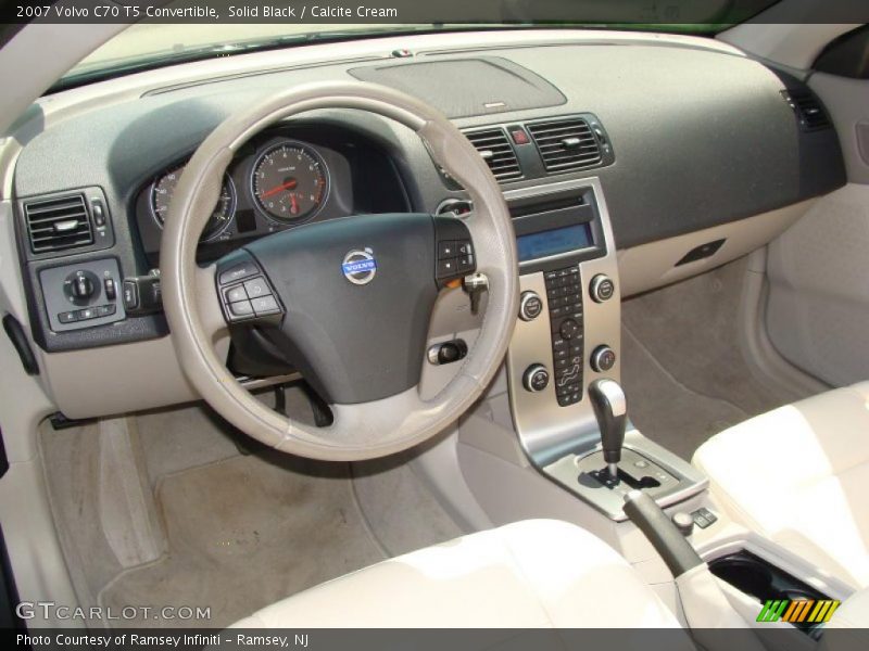 Solid Black / Calcite Cream 2007 Volvo C70 T5 Convertible