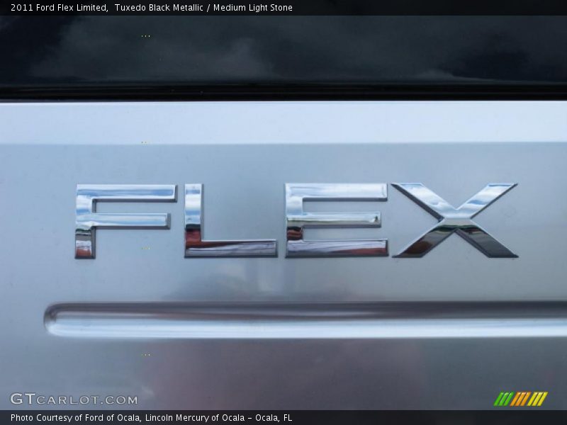Tuxedo Black Metallic / Medium Light Stone 2011 Ford Flex Limited