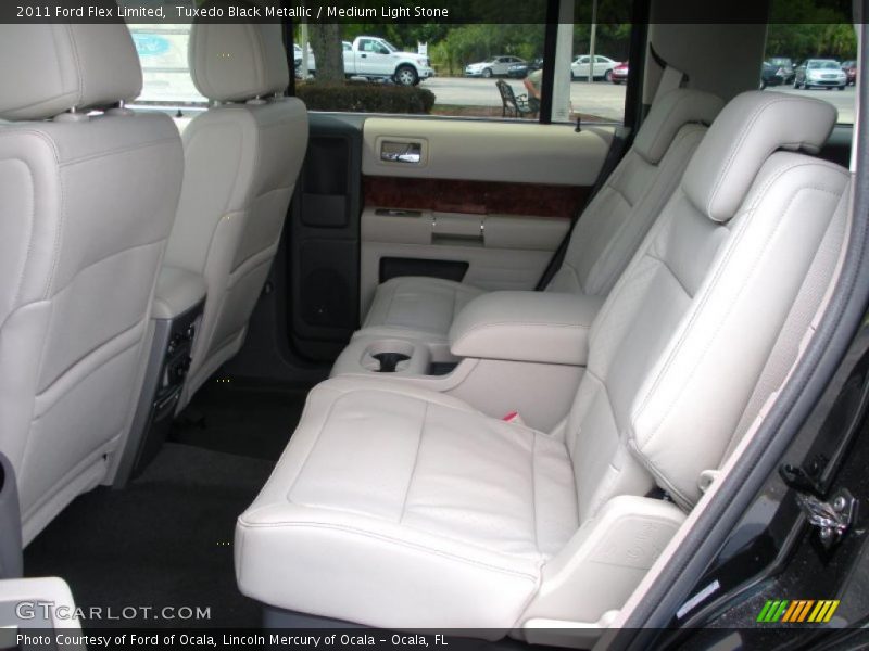 Tuxedo Black Metallic / Medium Light Stone 2011 Ford Flex Limited