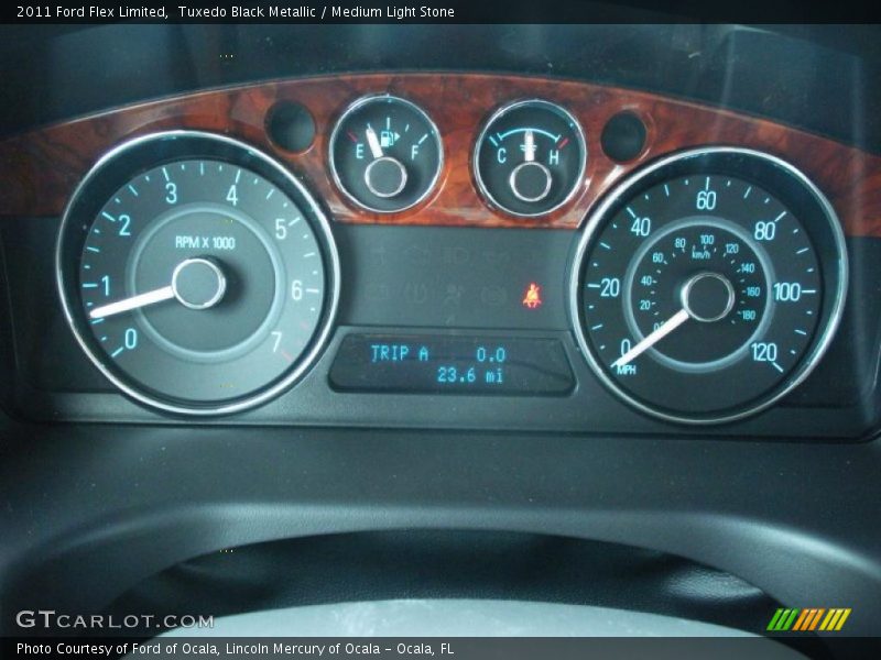 Tuxedo Black Metallic / Medium Light Stone 2011 Ford Flex Limited