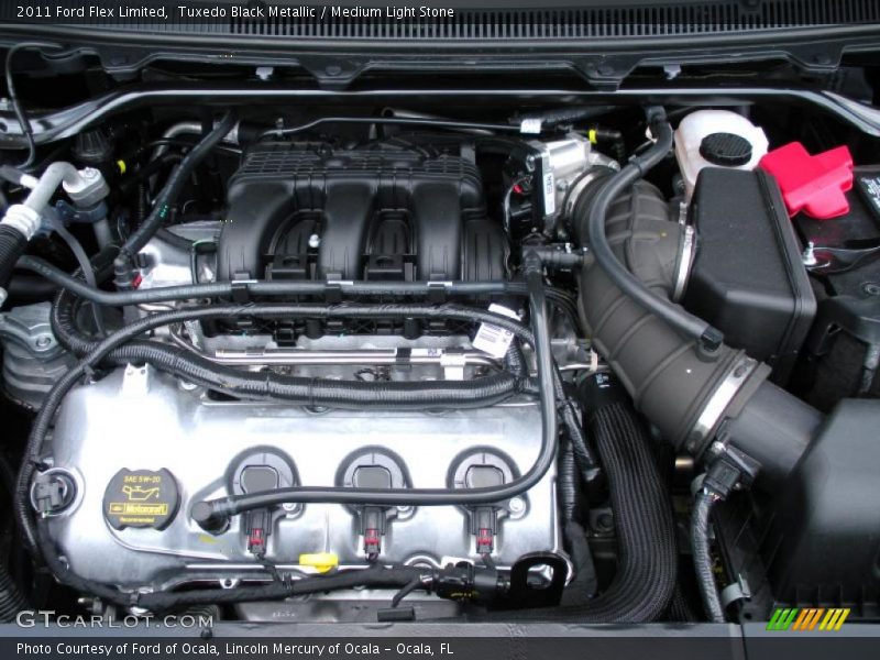 Tuxedo Black Metallic / Medium Light Stone 2011 Ford Flex Limited