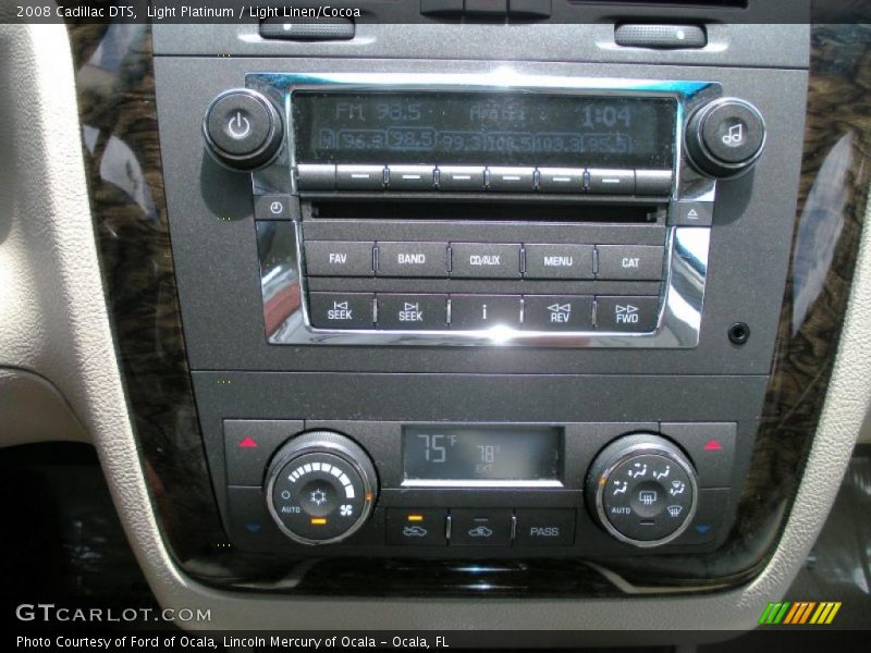 Light Platinum / Light Linen/Cocoa 2008 Cadillac DTS