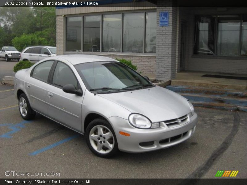 Bright Silver Metallic / Taupe 2002 Dodge Neon SE