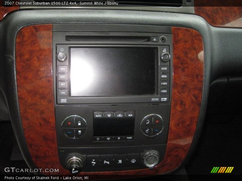 Summit White / Ebony 2007 Chevrolet Suburban 1500 LTZ 4x4