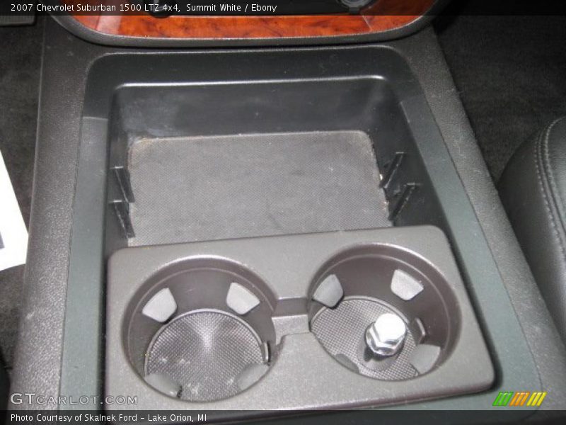 Summit White / Ebony 2007 Chevrolet Suburban 1500 LTZ 4x4