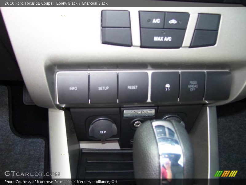 Ebony Black / Charcoal Black 2010 Ford Focus SE Coupe