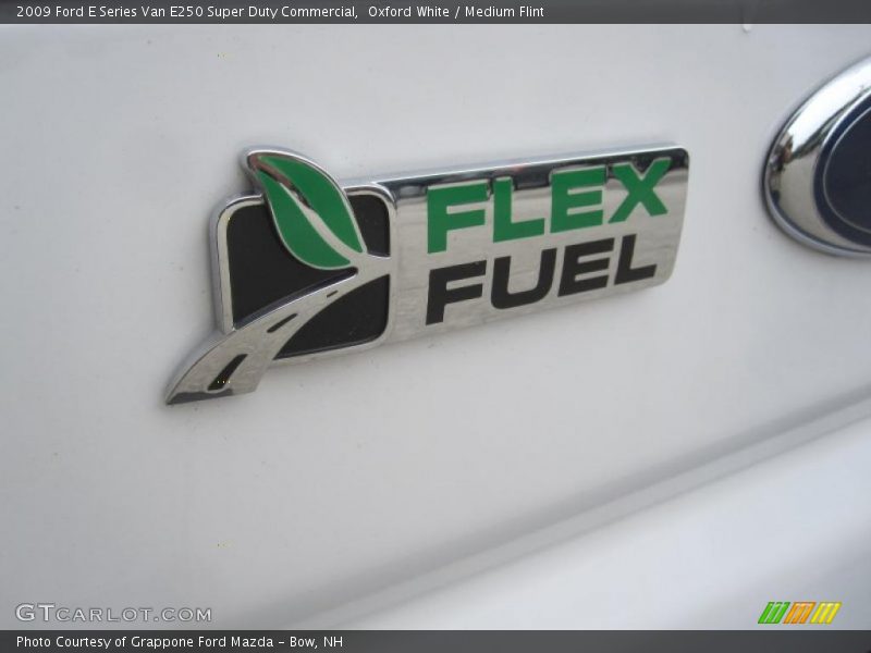 Oxford White / Medium Flint 2009 Ford E Series Van E250 Super Duty Commercial