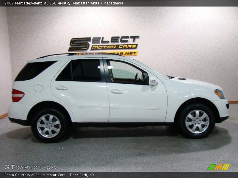 Alabaster White / Macadamia 2007 Mercedes-Benz ML 350 4Matic