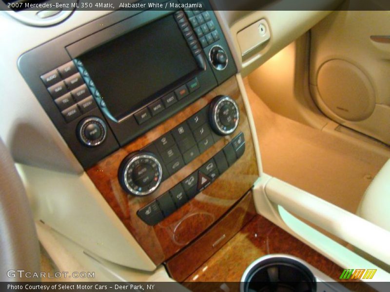 Alabaster White / Macadamia 2007 Mercedes-Benz ML 350 4Matic