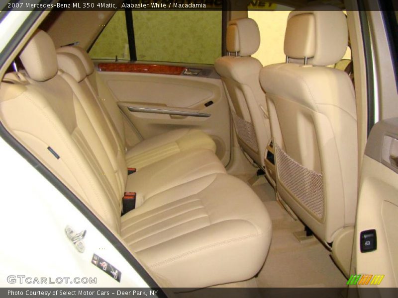 Alabaster White / Macadamia 2007 Mercedes-Benz ML 350 4Matic