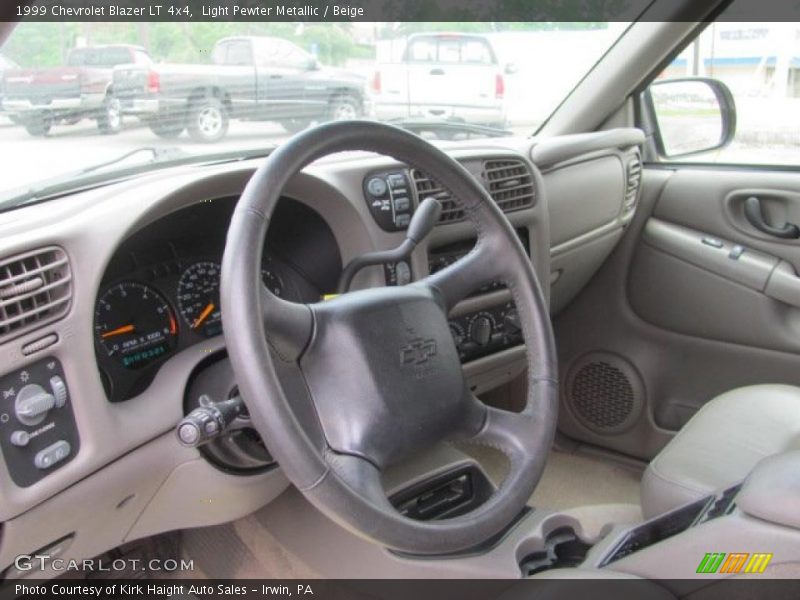 Light Pewter Metallic / Beige 1999 Chevrolet Blazer LT 4x4
