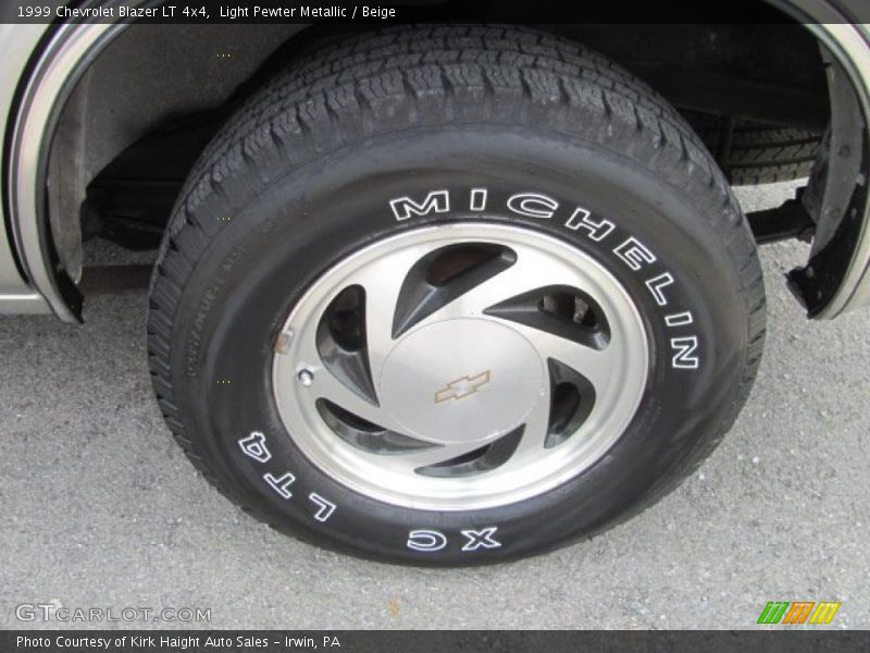 Light Pewter Metallic / Beige 1999 Chevrolet Blazer LT 4x4