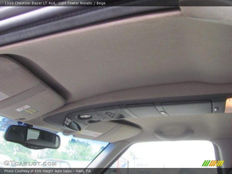 Light Pewter Metallic / Beige 1999 Chevrolet Blazer LT 4x4