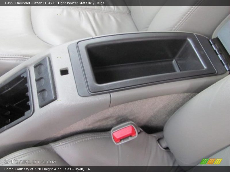 Light Pewter Metallic / Beige 1999 Chevrolet Blazer LT 4x4