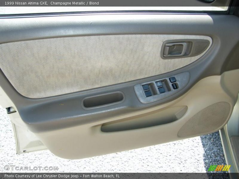 Champagne Metallic / Blond 1999 Nissan Altima GXE