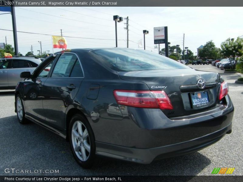 Magnetic Gray Metallic / Dark Charcoal 2007 Toyota Camry SE