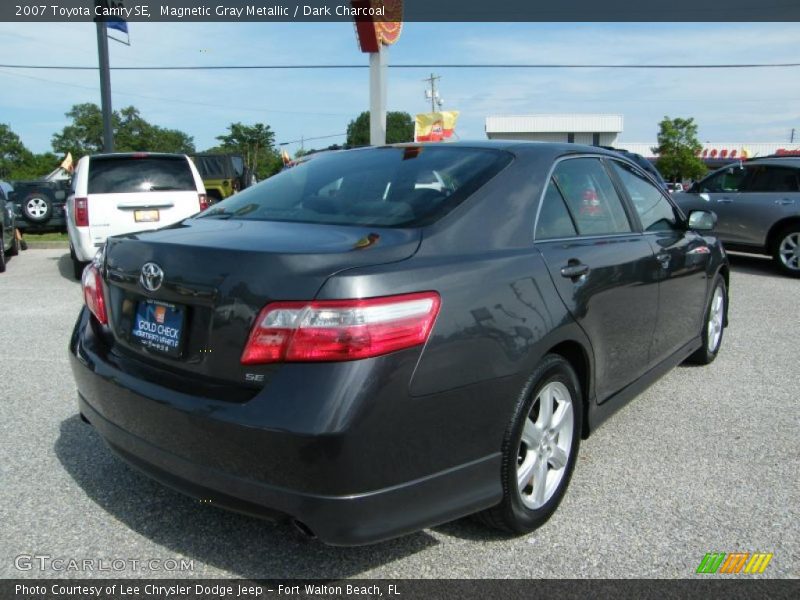 Magnetic Gray Metallic / Dark Charcoal 2007 Toyota Camry SE