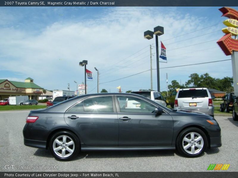Magnetic Gray Metallic / Dark Charcoal 2007 Toyota Camry SE