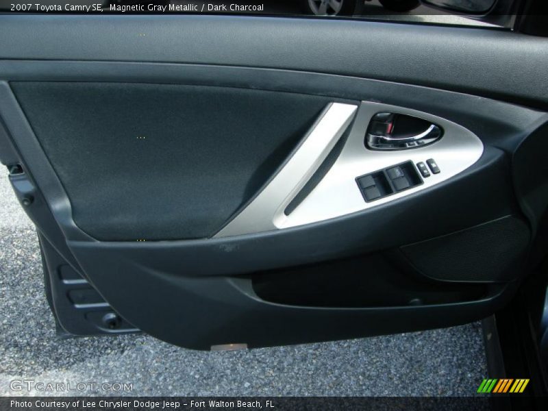 Magnetic Gray Metallic / Dark Charcoal 2007 Toyota Camry SE
