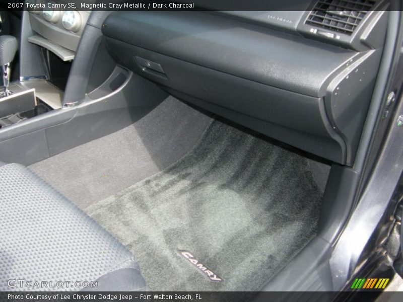 Magnetic Gray Metallic / Dark Charcoal 2007 Toyota Camry SE