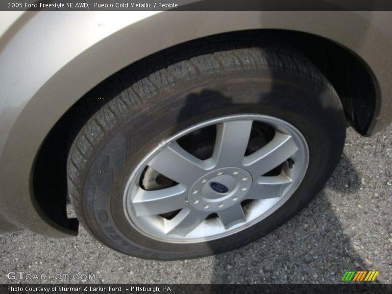 Pueblo Gold Metallic / Pebble 2005 Ford Freestyle SE AWD