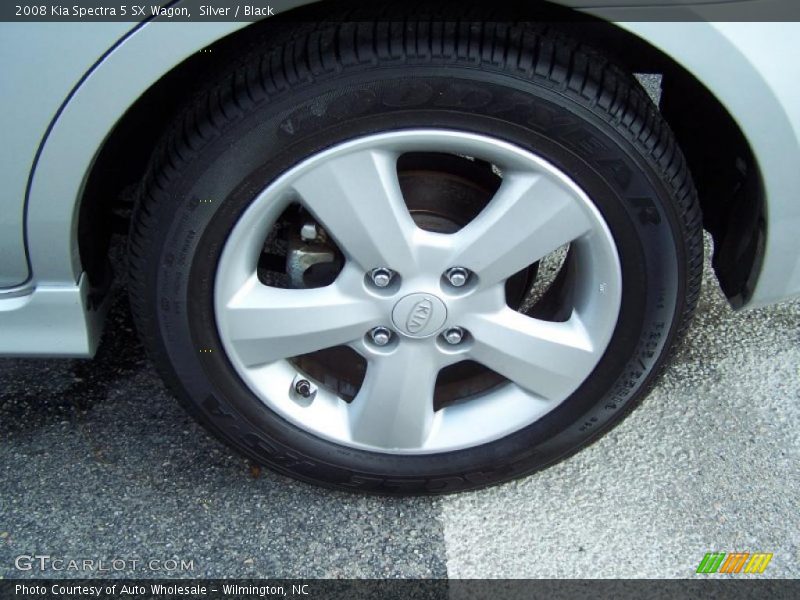 Silver / Black 2008 Kia Spectra 5 SX Wagon