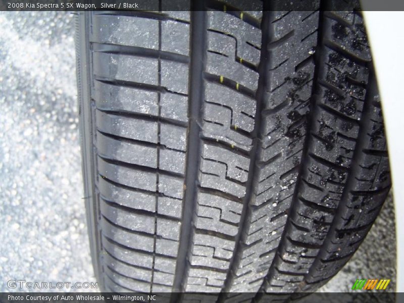 Silver / Black 2008 Kia Spectra 5 SX Wagon