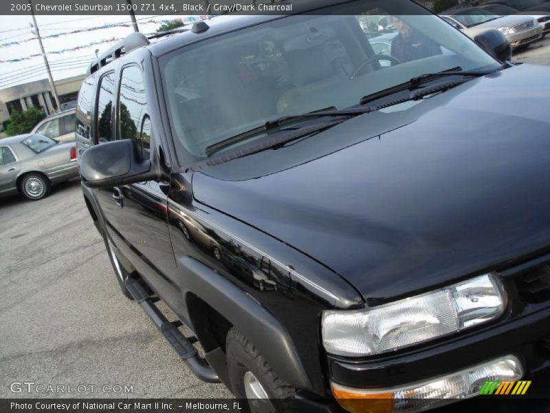 Black / Gray/Dark Charcoal 2005 Chevrolet Suburban 1500 Z71 4x4