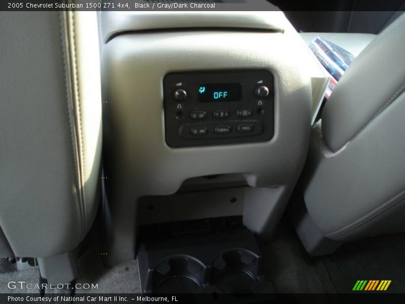 Black / Gray/Dark Charcoal 2005 Chevrolet Suburban 1500 Z71 4x4