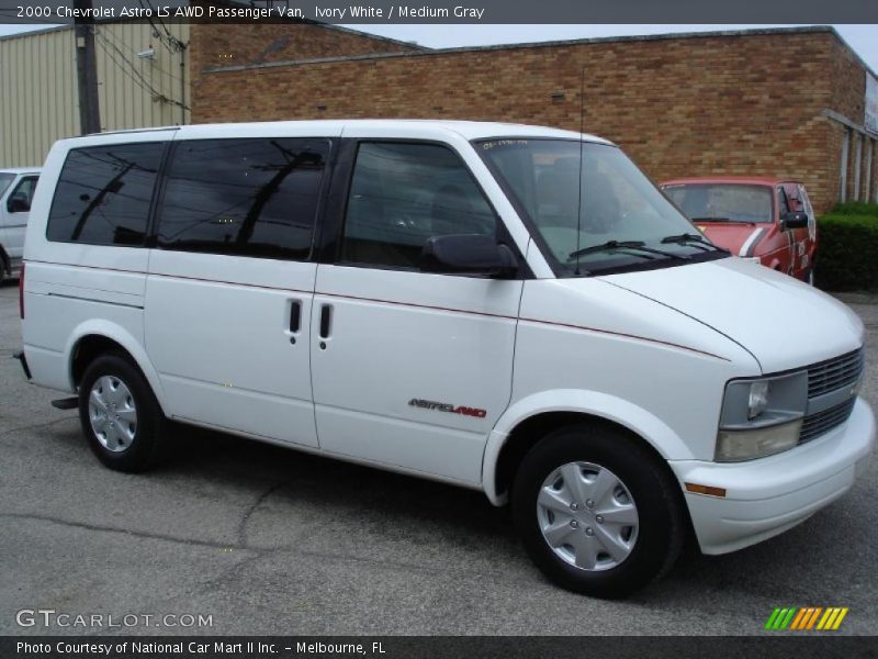 Ivory White / Medium Gray 2000 Chevrolet Astro LS AWD Passenger Van
