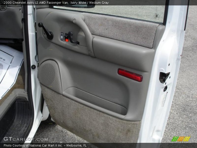 Ivory White / Medium Gray 2000 Chevrolet Astro LS AWD Passenger Van